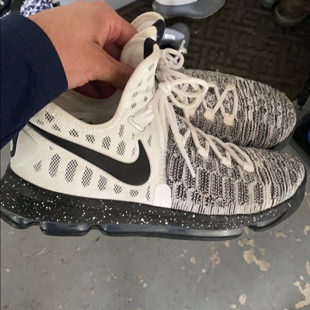 Shoes both 10.5